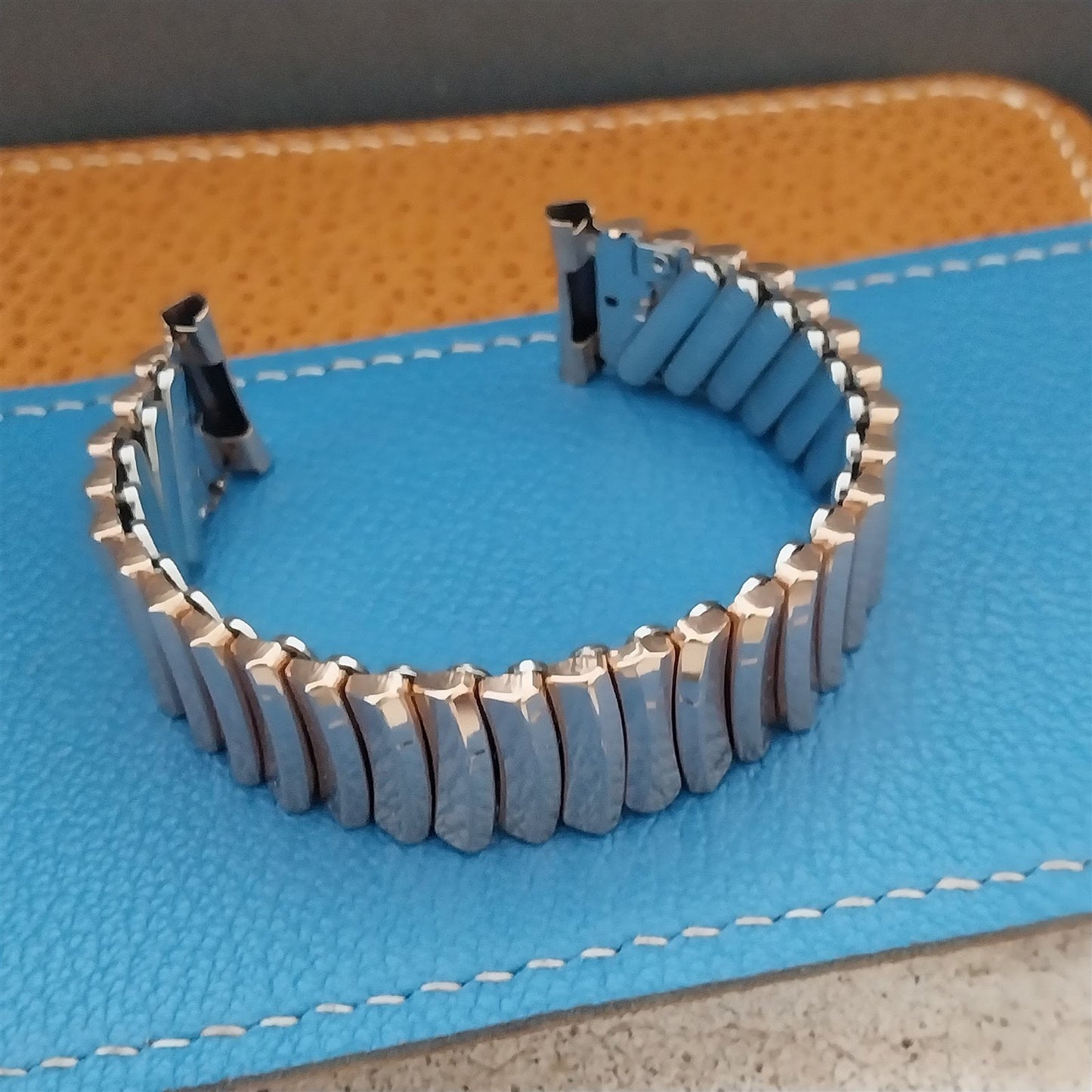 10K Rose Gold-Filled JB Champion Classic Stretch Unused 1950s Vintage Watch Band