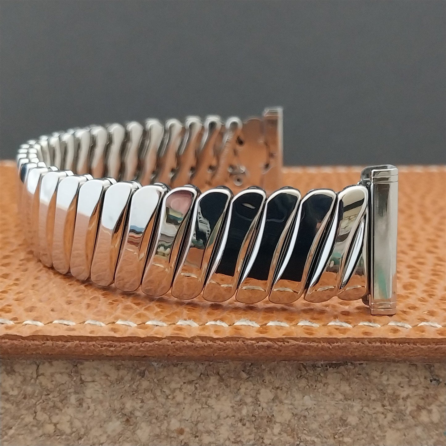 16mm 18mm 19mm Bellavance Stainless Expansion Unused 1950s Vintage Watch Band