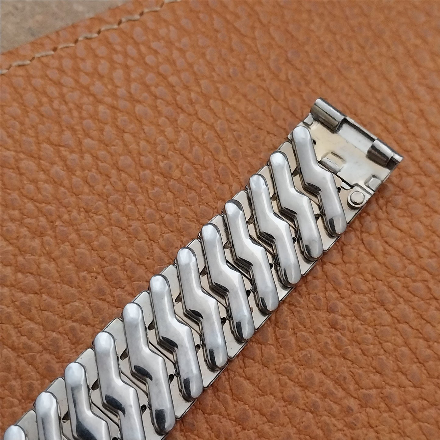 Vintage 5/8" Stainless Steel 1940s Pakula Classic Stretch Expansion Watch Band