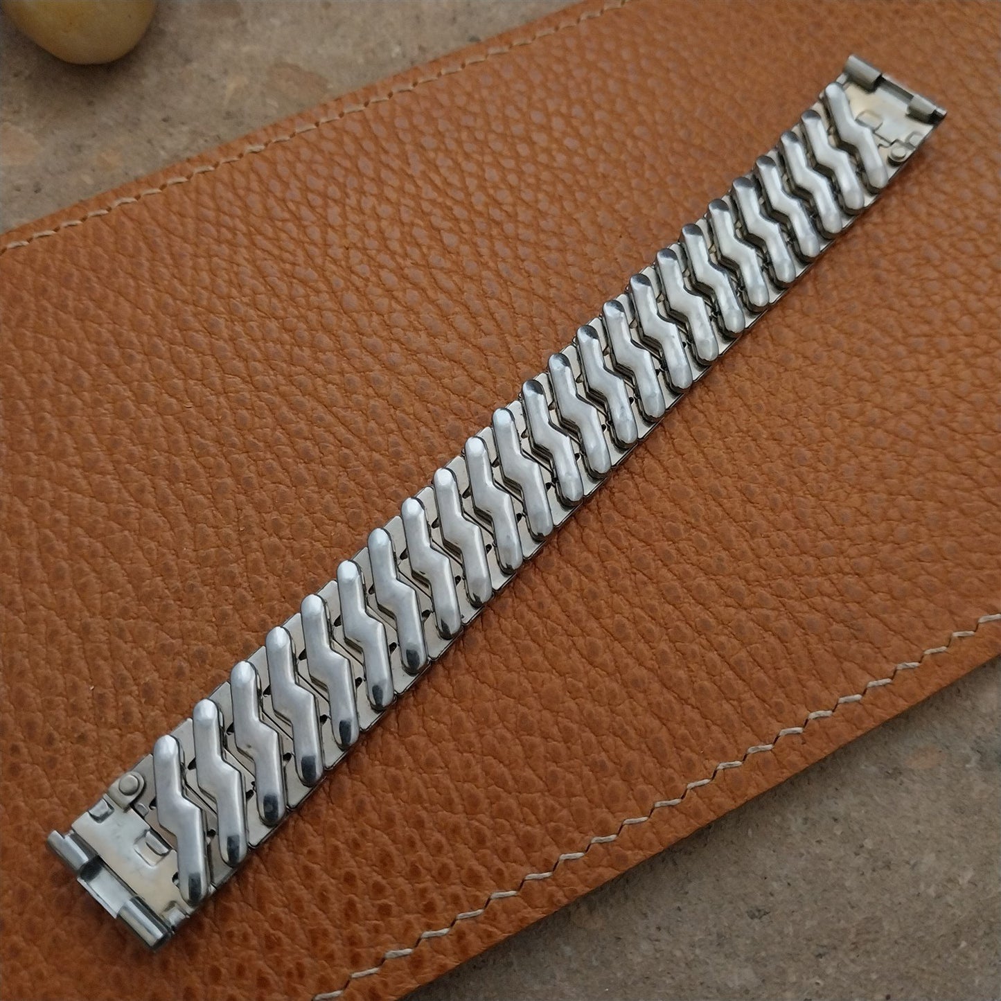 Vintage 5/8" Stainless Steel 1940s Pakula Classic Stretch Expansion Watch Band