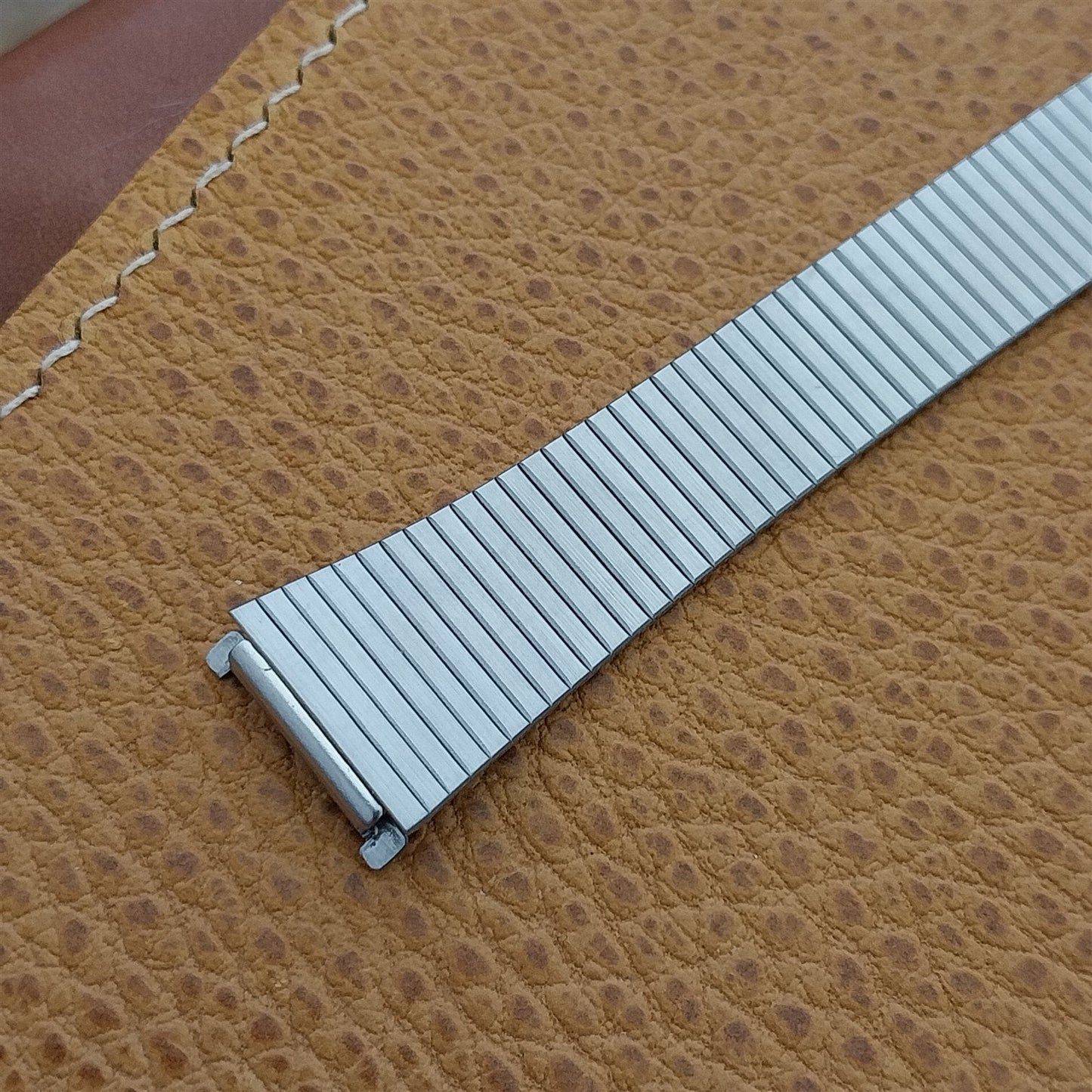 B775 13mm Seiko Womens Stainless Steel nos Vintage Watch Band