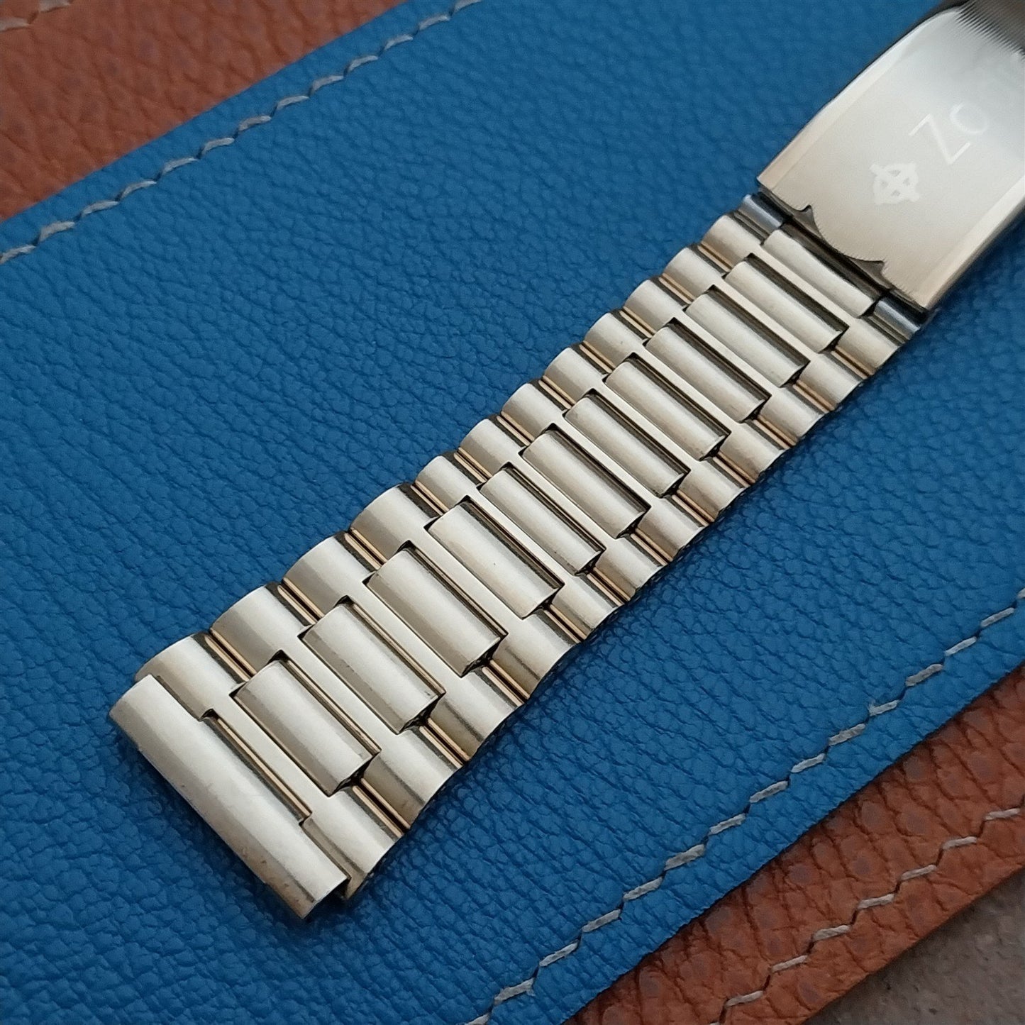 Vintage Zodiac 20mm Flared Swiss NSA Yellow Gold Plate Unused Classic Watch Band