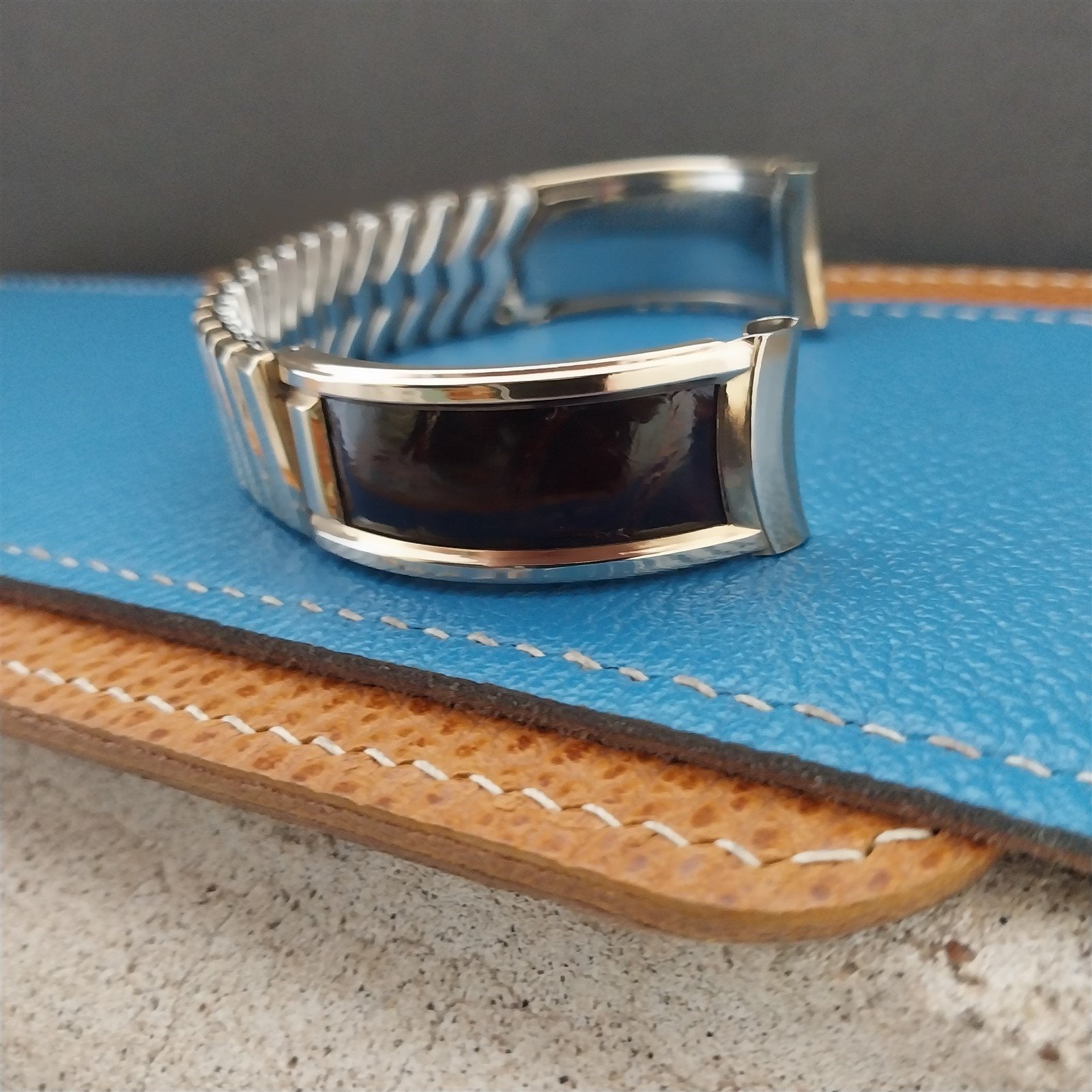 10K Gold-Filled & Alligator Bretton Classic nos 1940s Vintage Watch Band