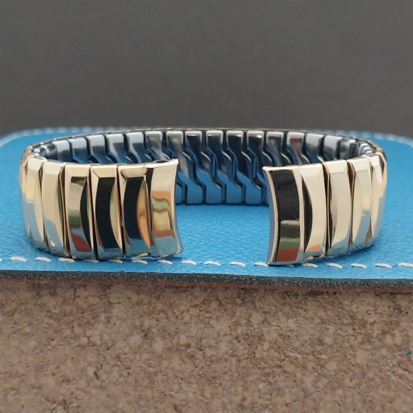 Vintage Gold-Filled 5/8" Gemex Cavalcade Classic Stretch Unused 1950s Watch Band