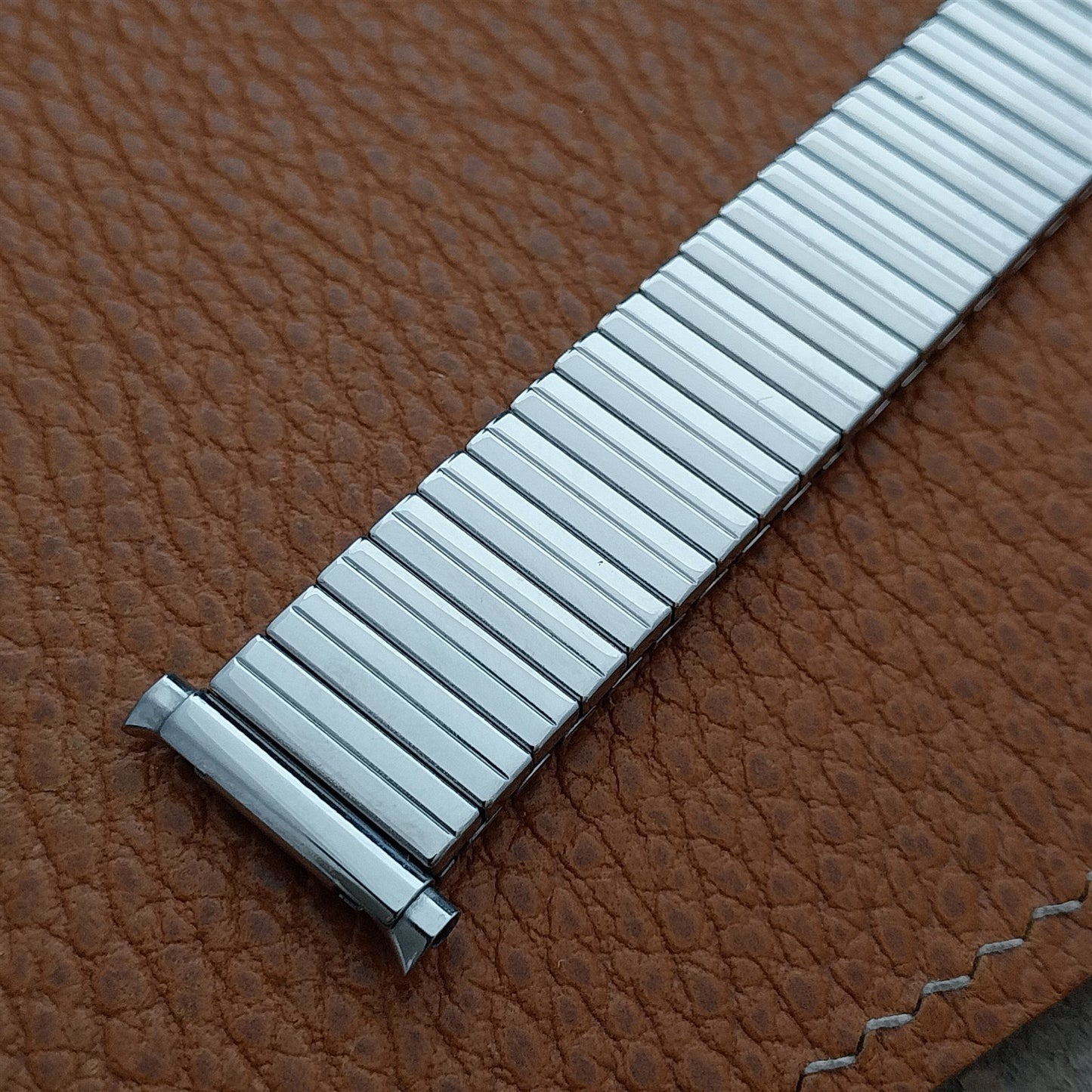 JB Champion Long 16mm 17mm 18mm 19mm Stainless Stretch 1970s Vintage Watch Band