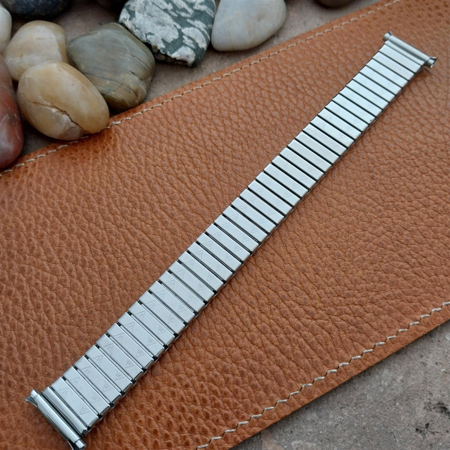 JB Champion Long 16mm 17mm 18mm 19mm Stainless Stretch 1970s Vintage Watch Band
