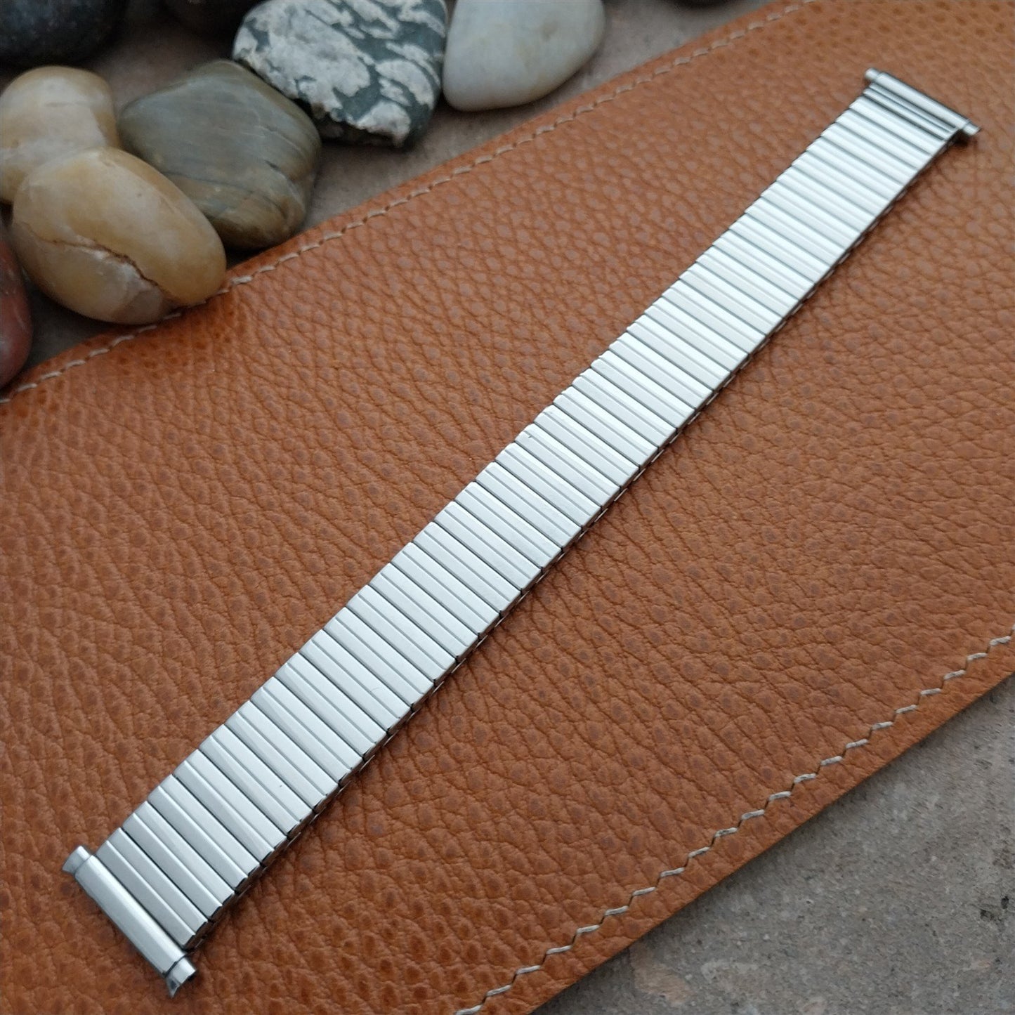 JB Champion Long 16mm 17mm 18mm 19mm Stainless Stretch 1970s Vintage Watch Band