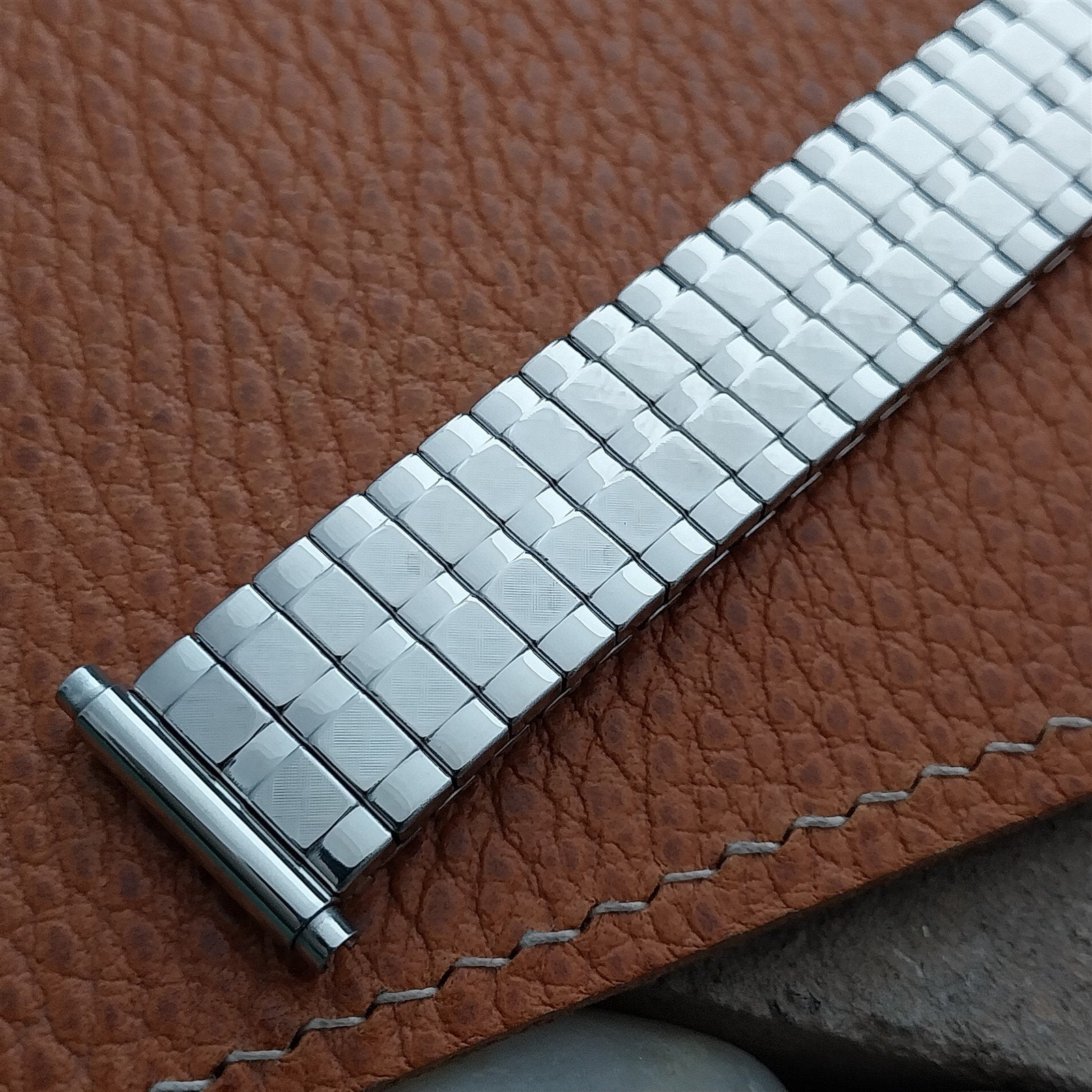 JB Champion Long Stainless Steel Expansion 1970s old-stock Watch Band 16mm-19mm