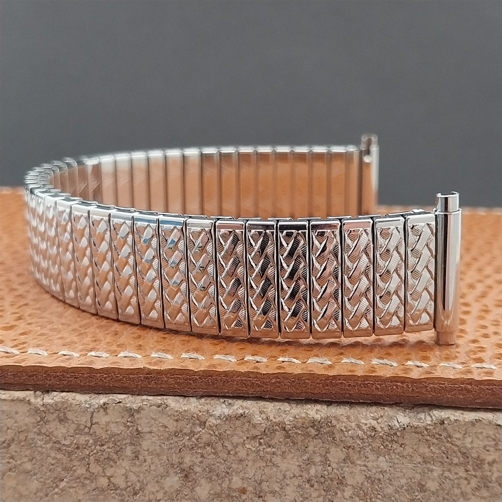 JB Champion Long Stainless Steel Expansion 1970s old-stock Watch Band 16mm-19mm