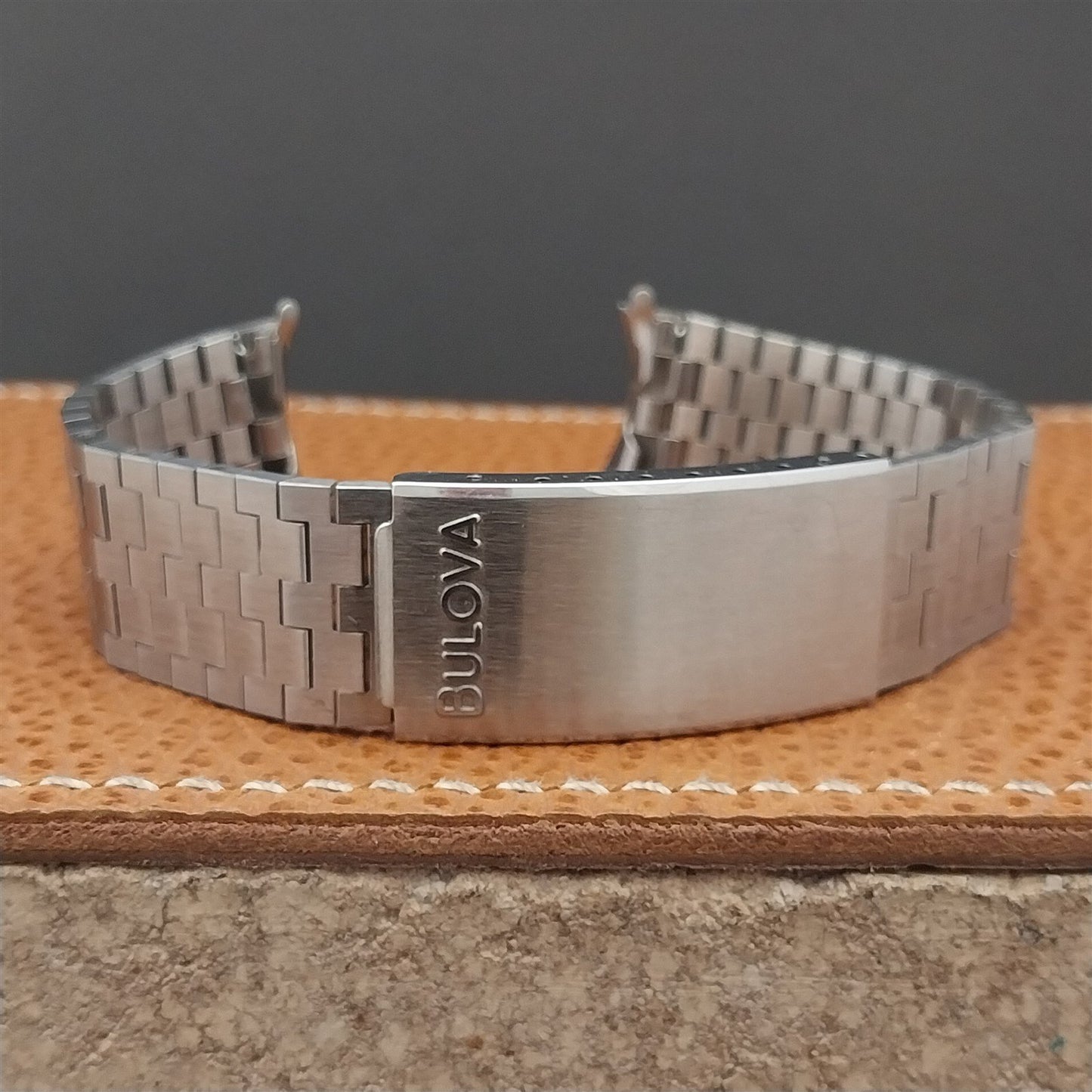 Bulova 18mm Brushed Stainless Steel Curved End nos Vintage Watch Band