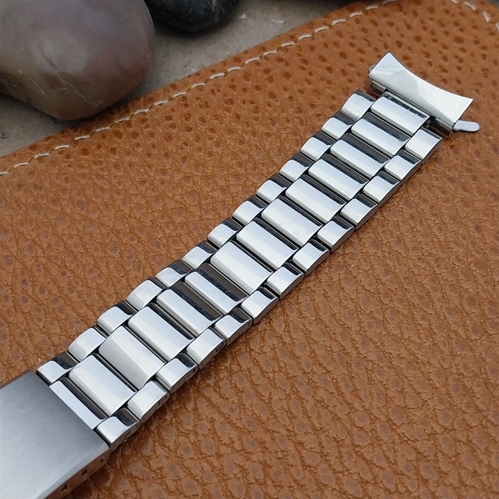 Bulova Caravelle 18mm Stainless Steel Diver nos 1970s Vintage Watch Band