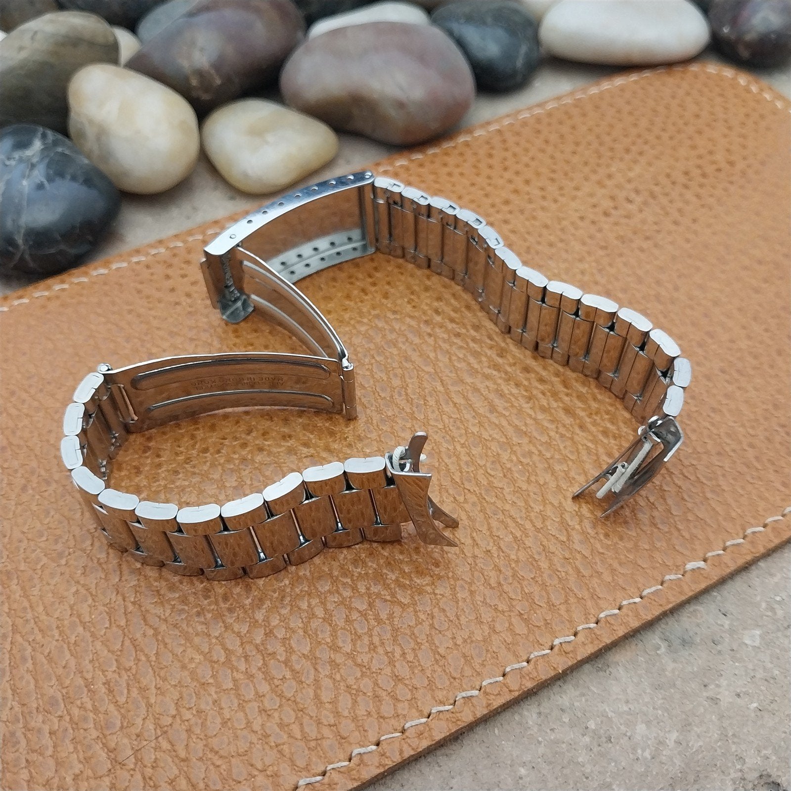 Bulova Caravelle 18mm Stainless Steel Diver nos 1970s Vintage Watch Band