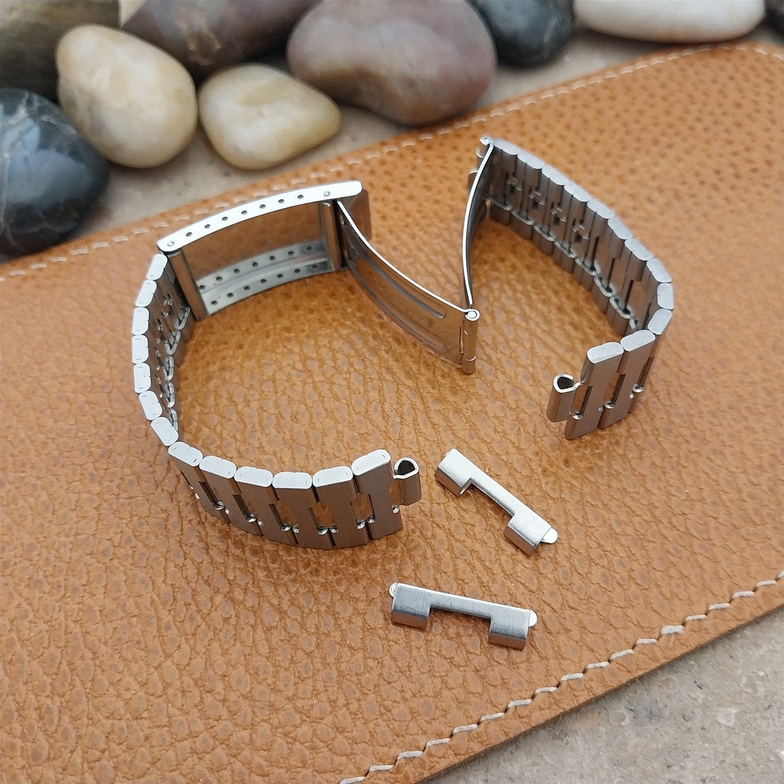 Bulova LCD Digital Quartz 18mm Stainless Steel nos Vintage Watch Band