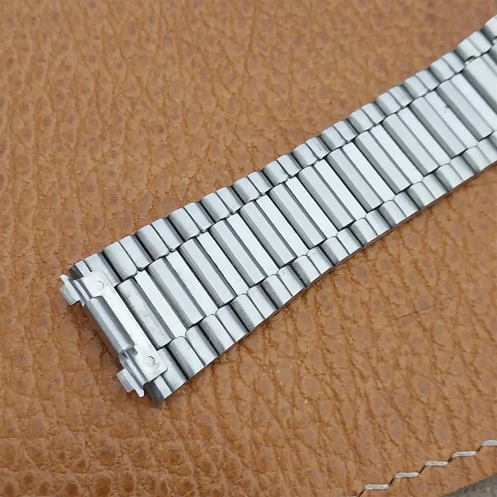 18mm Bulova Accutron Quartz LCD Stainless Steel Unused Vintage Watch Band