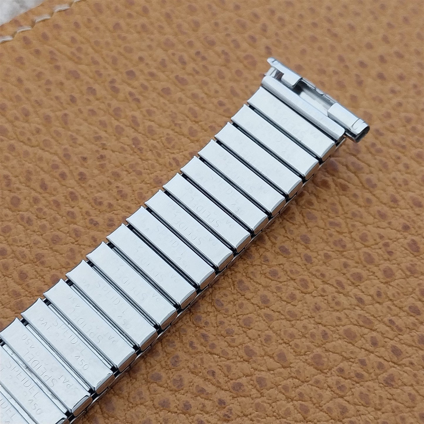 19mm 18mm Stainless Steel Rice Beads Speidel Tempest 1960s Vintage Watch Band