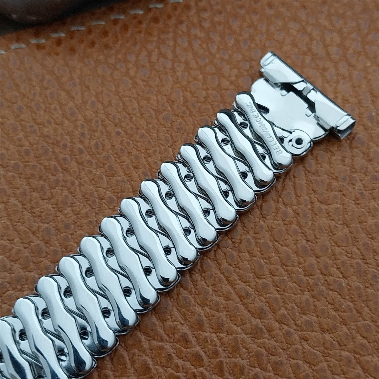Short 1960s Bellavance Stainless Steel Classic Stretch nos Vintage Watch Band