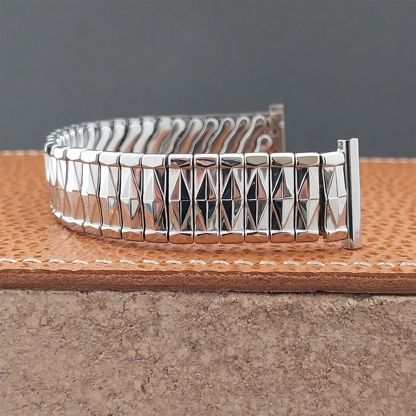 19mm 18mm 1960s Bellavance Stainless Steel Expansion Unused Vintage Watch Band