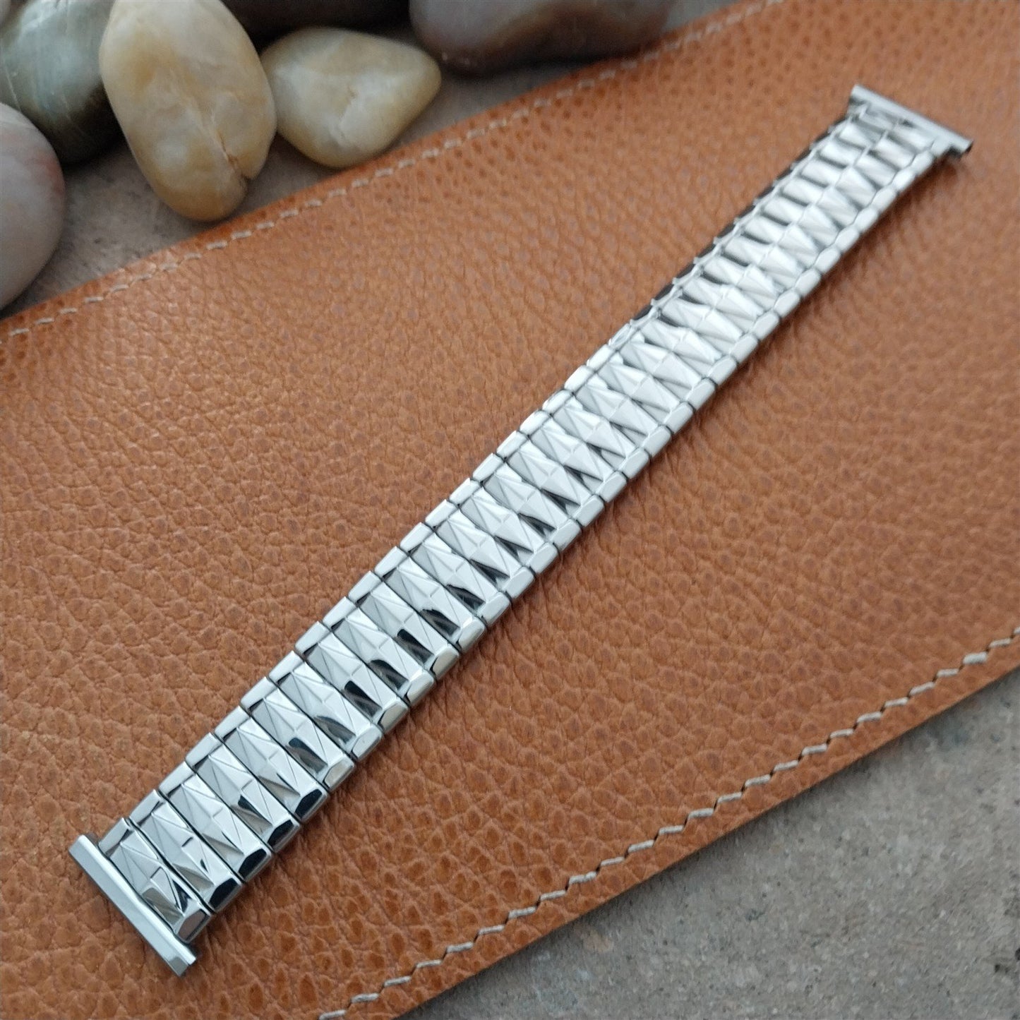 19mm 18mm 1960s Bellavance Stainless Steel Expansion Unused Vintage Watch Band