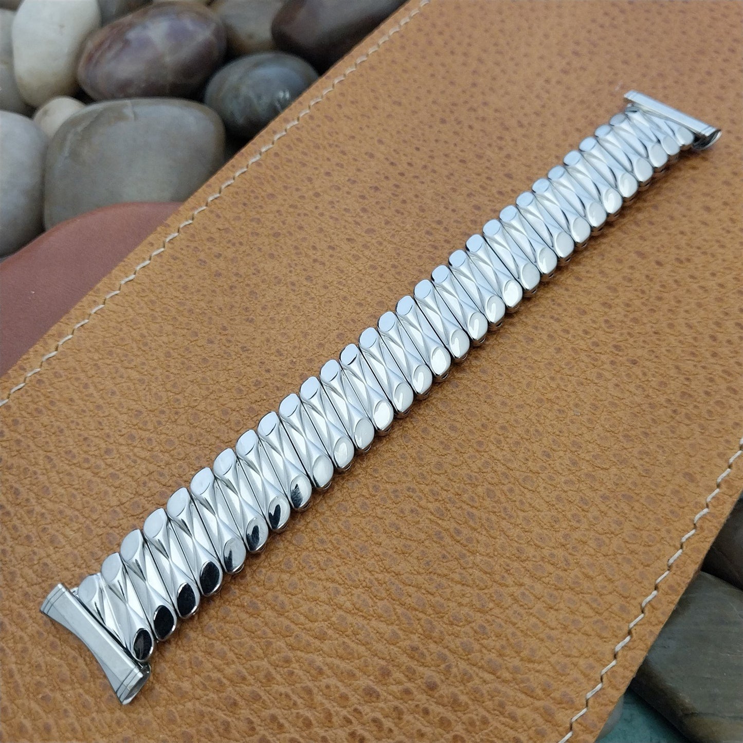 1950s Stainless Steel Classic Stretch Bellavance 19mm 18mm Vintage Watch Band