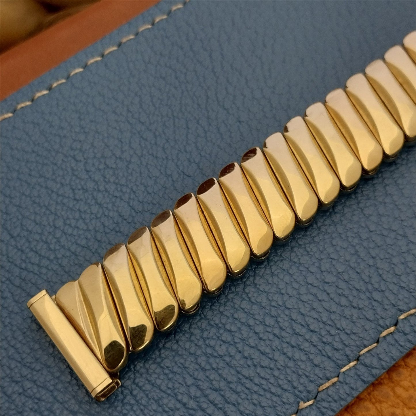 17.2mm Bellavance USA Gold-Filled Short nos 1950s Vintage Watch Band