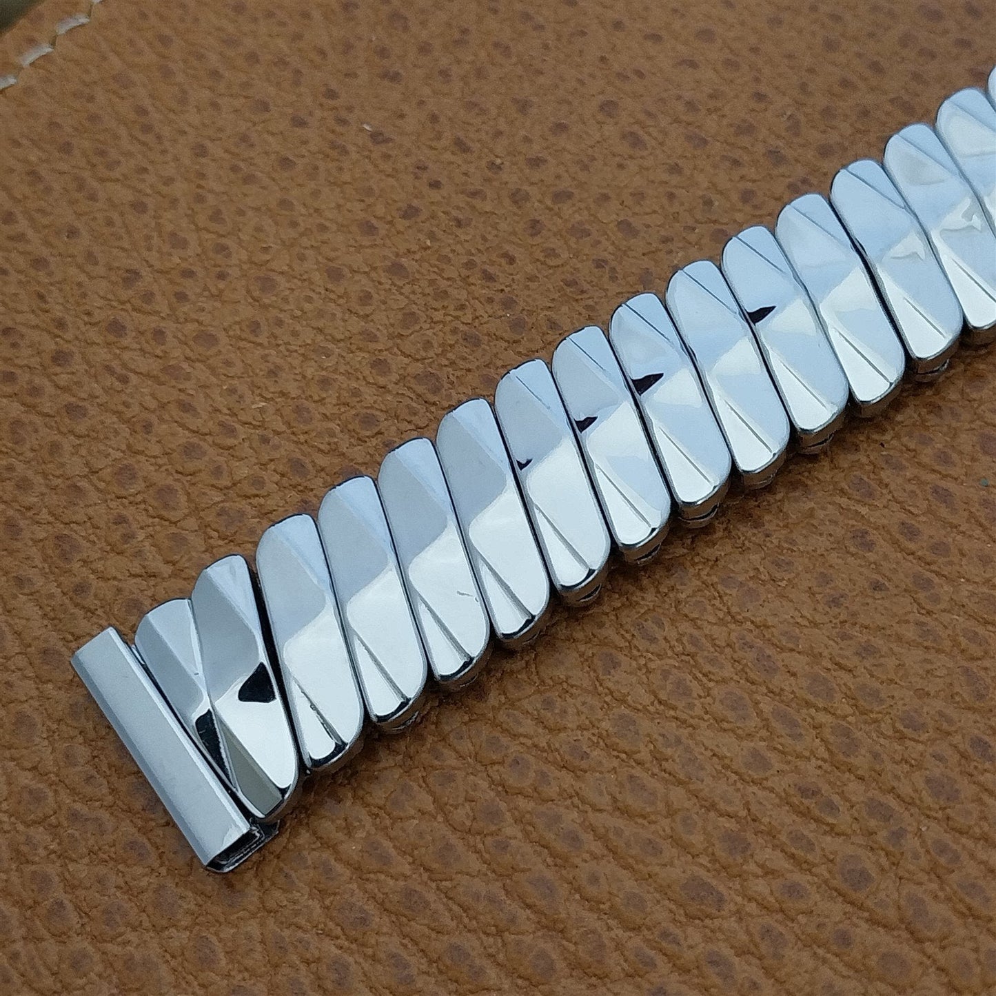 1950s Bellavance 5/8" Short Stainless Steel Expansion nos Vintage Watch Band