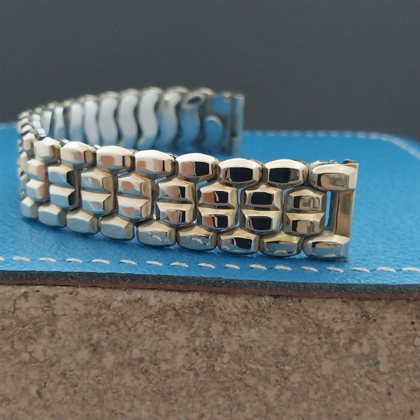 5/8" 1950s Cobblestone Speidel 10k Yellow Gold-Filled Watch Band