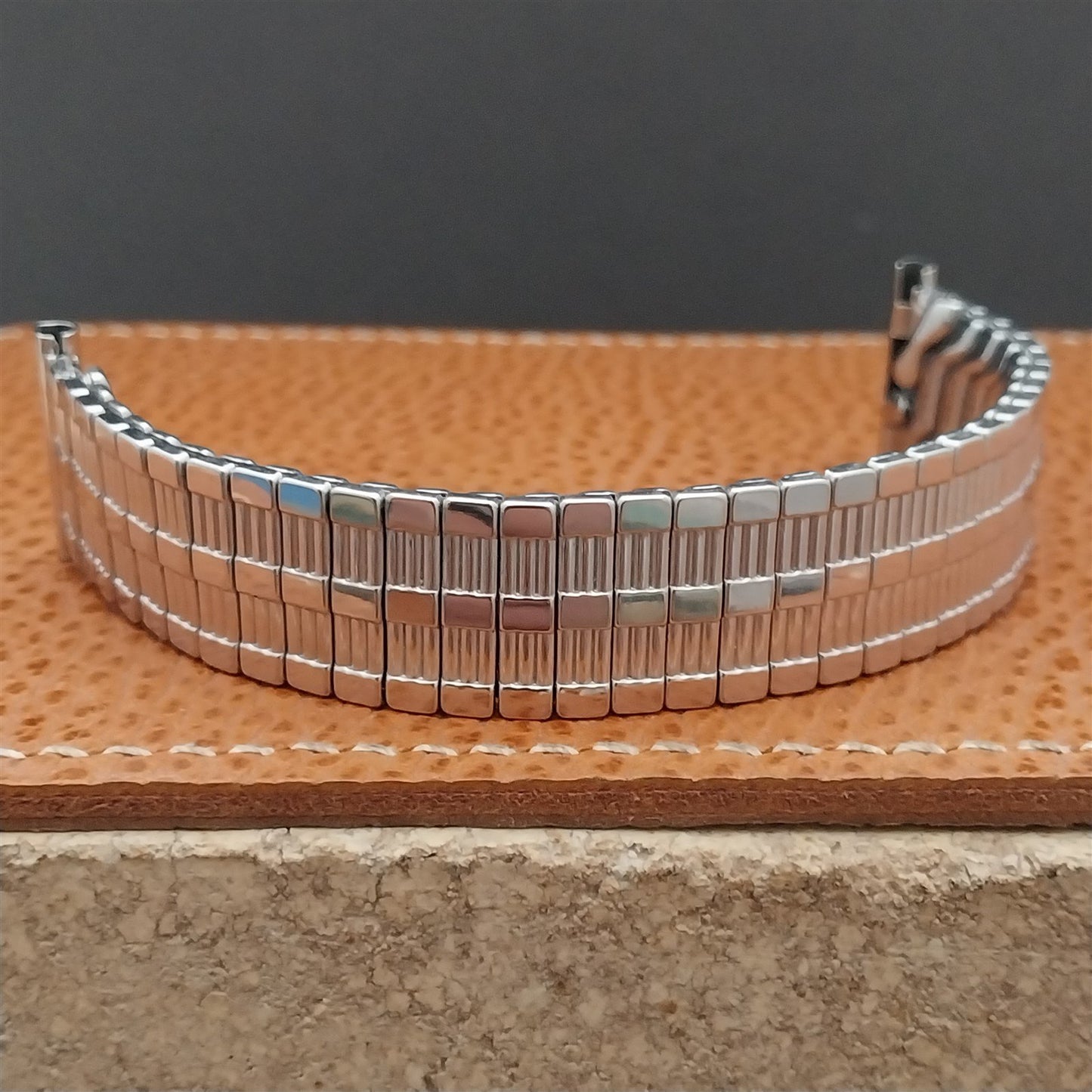 19mm 18mm 16mm White Gold-Filled 1953 Speidel Aztec Short nos Vintage Watch Band