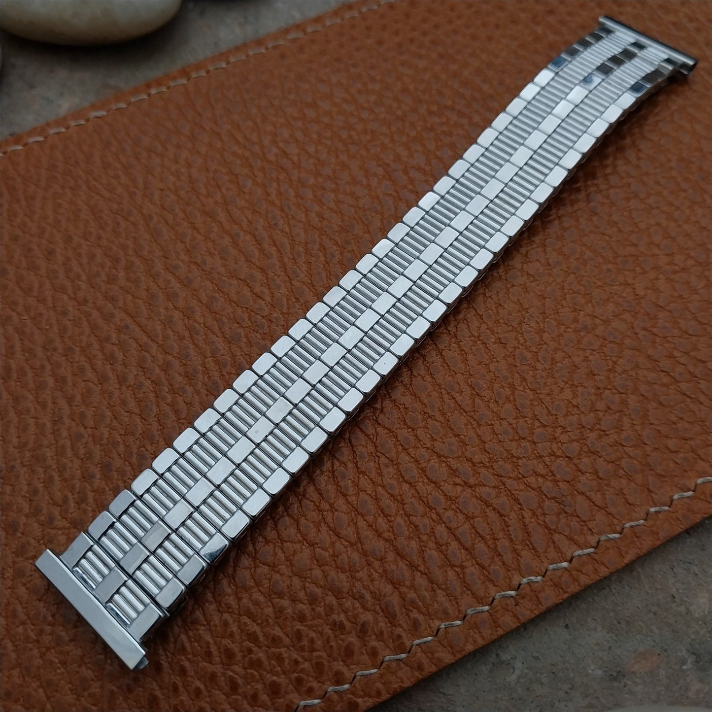 19mm 18mm 16mm White Gold-Filled 1953 Speidel Aztec Short nos Vintage Watch Band