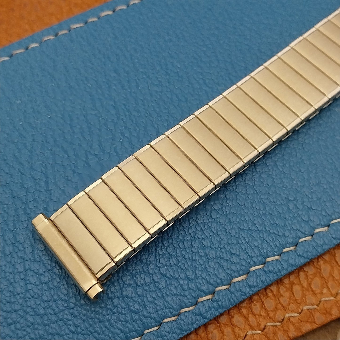 Vintage Long 16mm 18mm 19mm Classic 970s Gold-Tone Speidel Unused Watch Band
