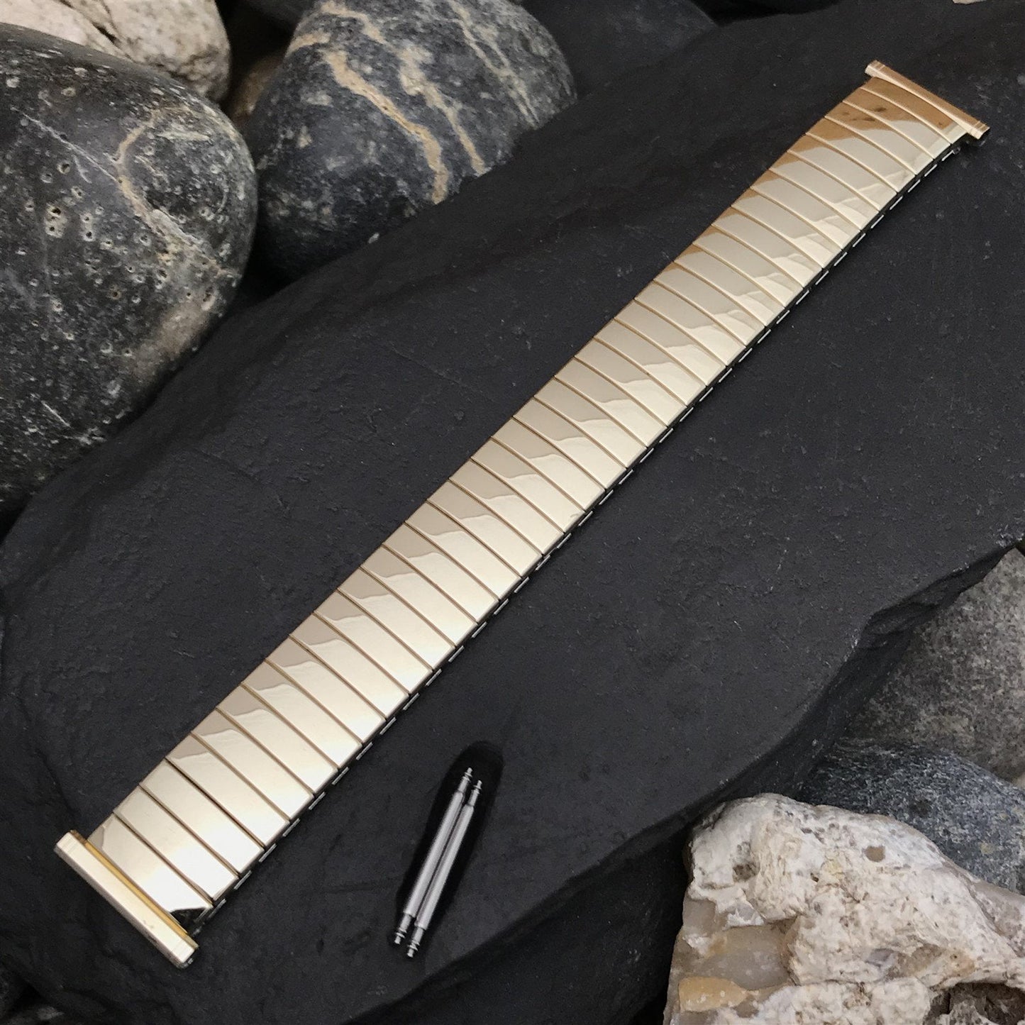 rare 1968 10k yellow Gold-Filled Speidel Plainsman nos Vintage Watchband