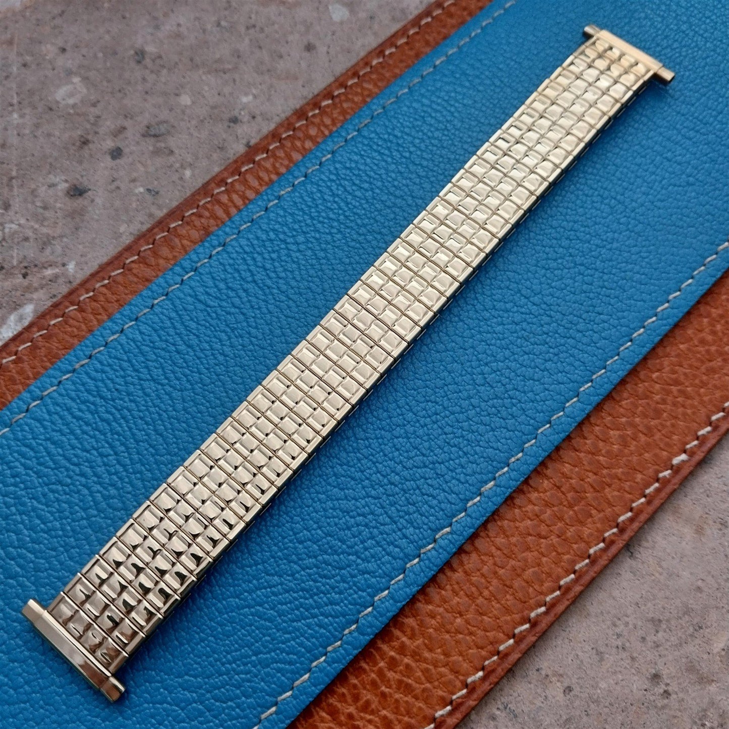 20mm 19mm 18mm 16mm Gold-Tone Speidel Hirsch nos Vintage Watch Band