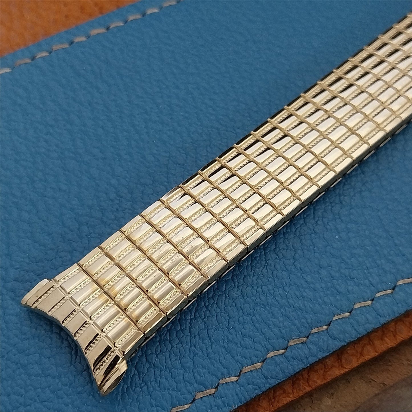 Long 10k Gold-Filled Speidel Expansion Tribune nos 1960s Vintage Watch Band