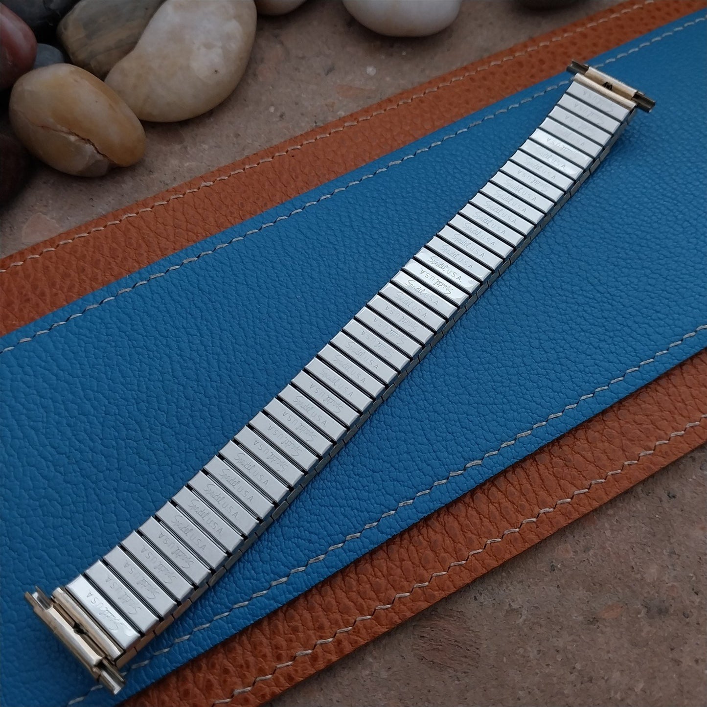 18mm 19mm 20mm 1970s Gold-Tone Speidel nos Unused Expansion Vintage Watch Band