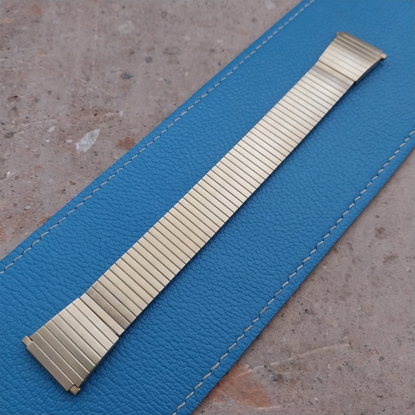18mm 19mm Long Speidel Thinline 1970s Quick Adjust Gold-Tone Vintage Watch Band