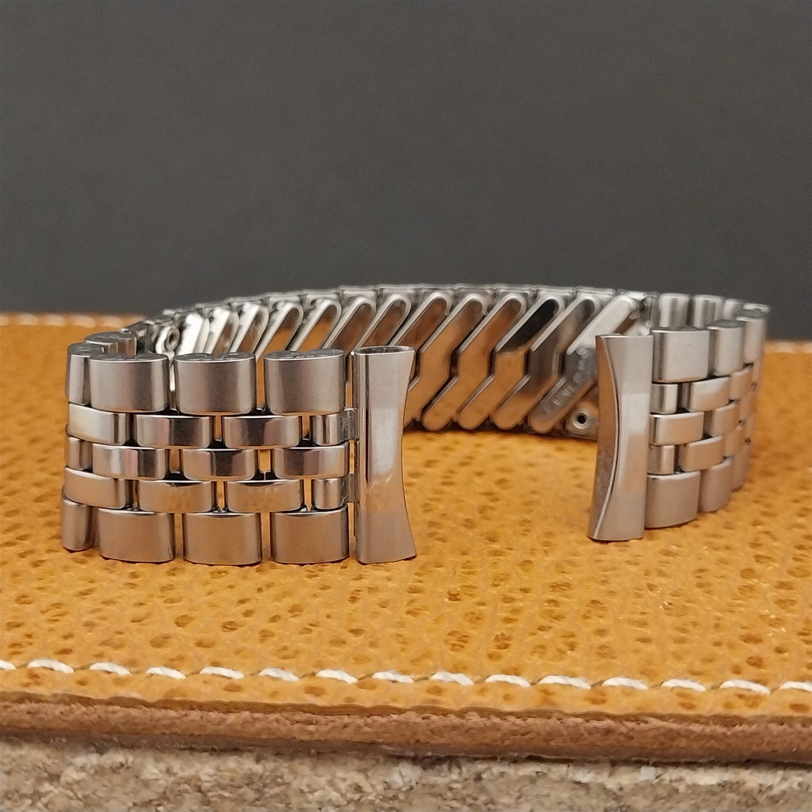 17.2mm Stainless Steel Diver Unused Classic nos 1970s Vintage Watch Band