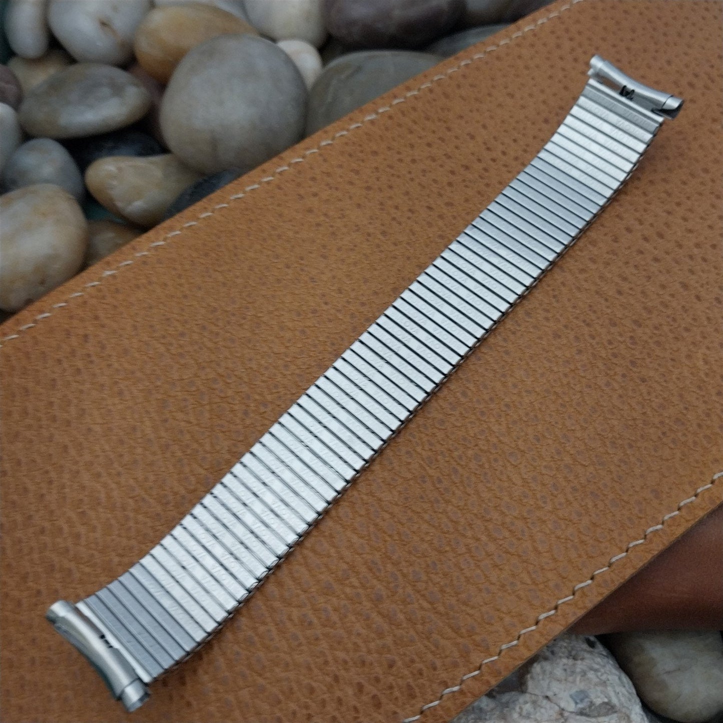 Bulova Stainless Steel 18mm 19mm 20mm Expansion Unused 1970s Vintage Watch Band