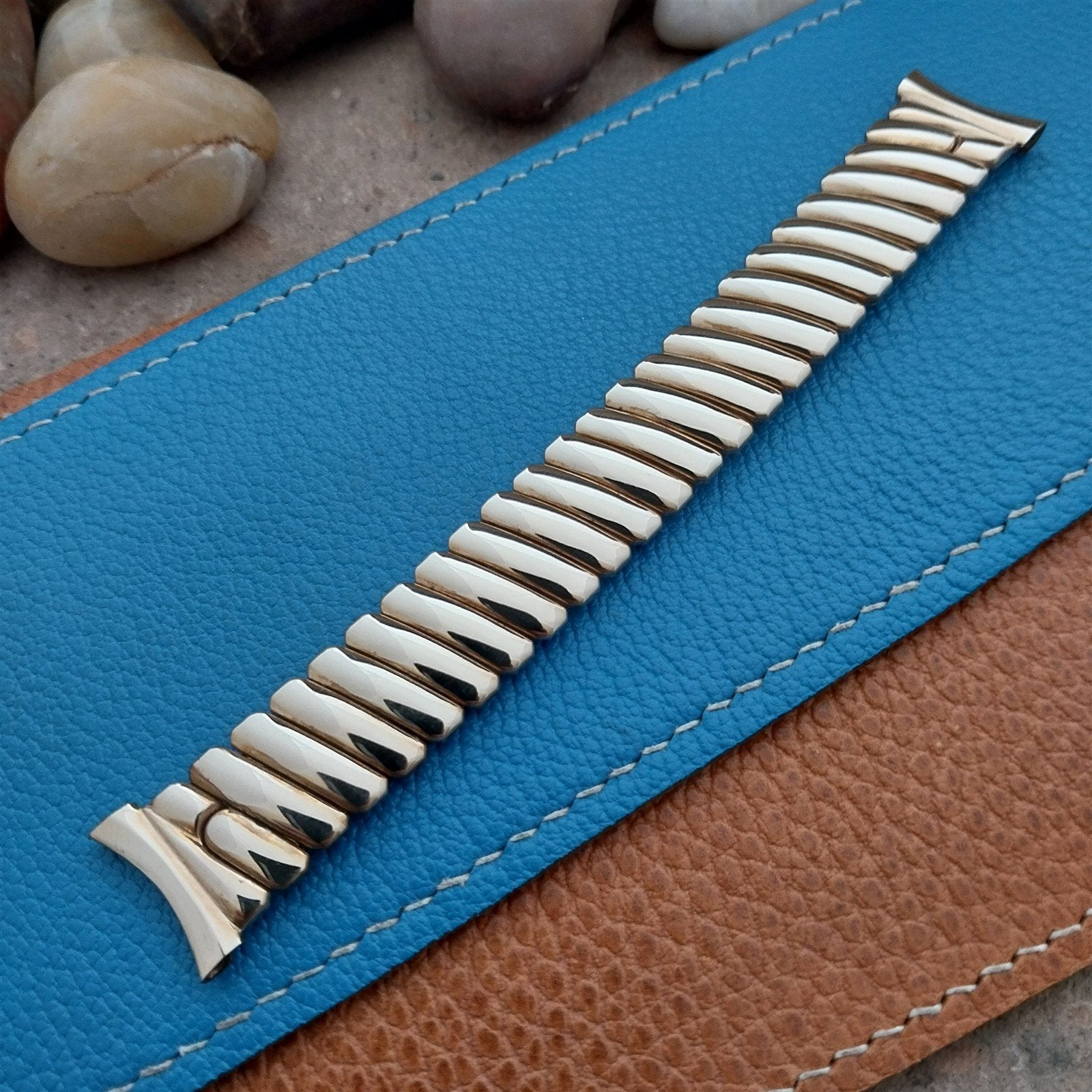 17.2mm Foster 10k Gold-Filled 1950s Short Classic Stretch NOS Vintage Watch Band