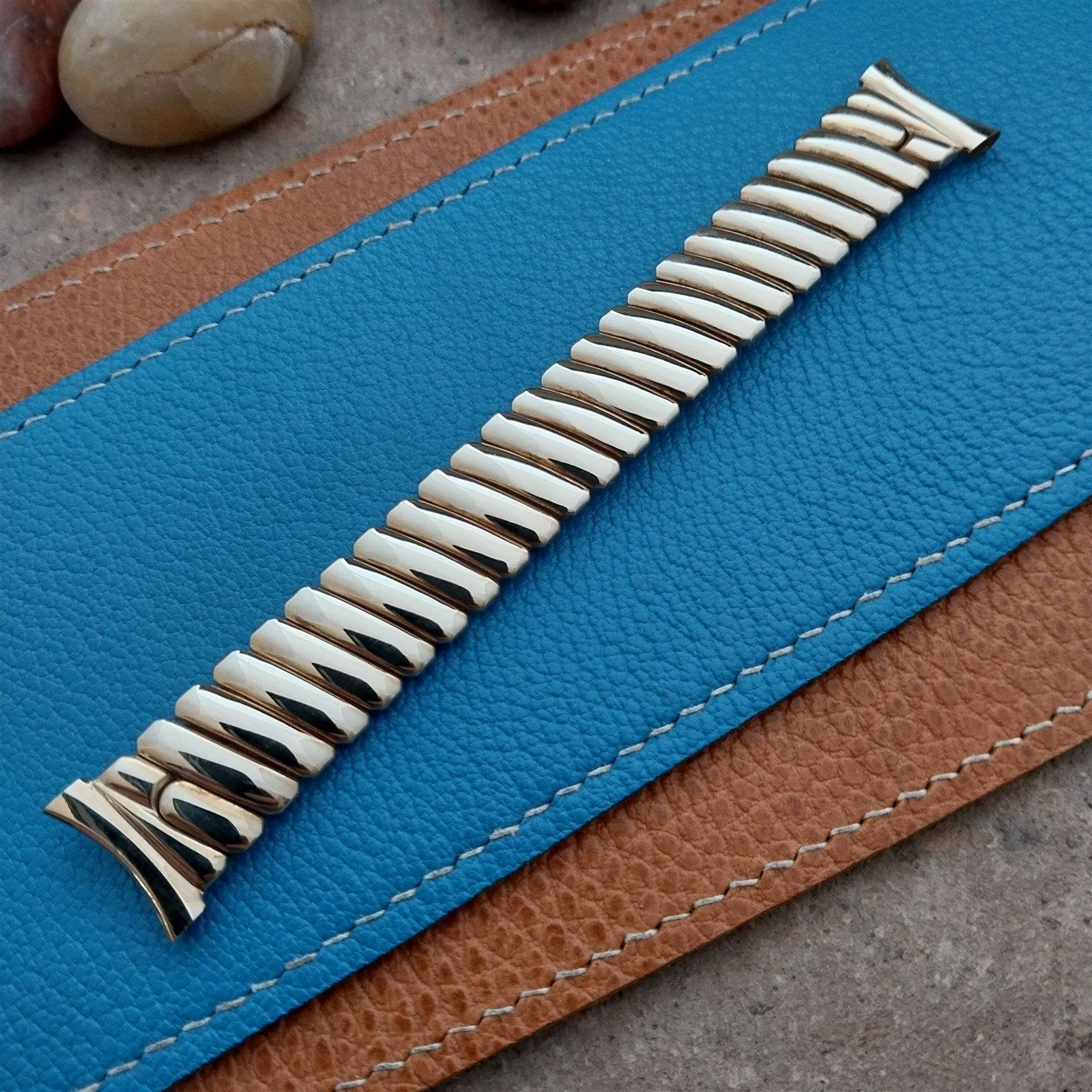 17.2mm Foster 10k Gold-Filled 1950s Short Classic Stretch NOS Vintage Watch Band