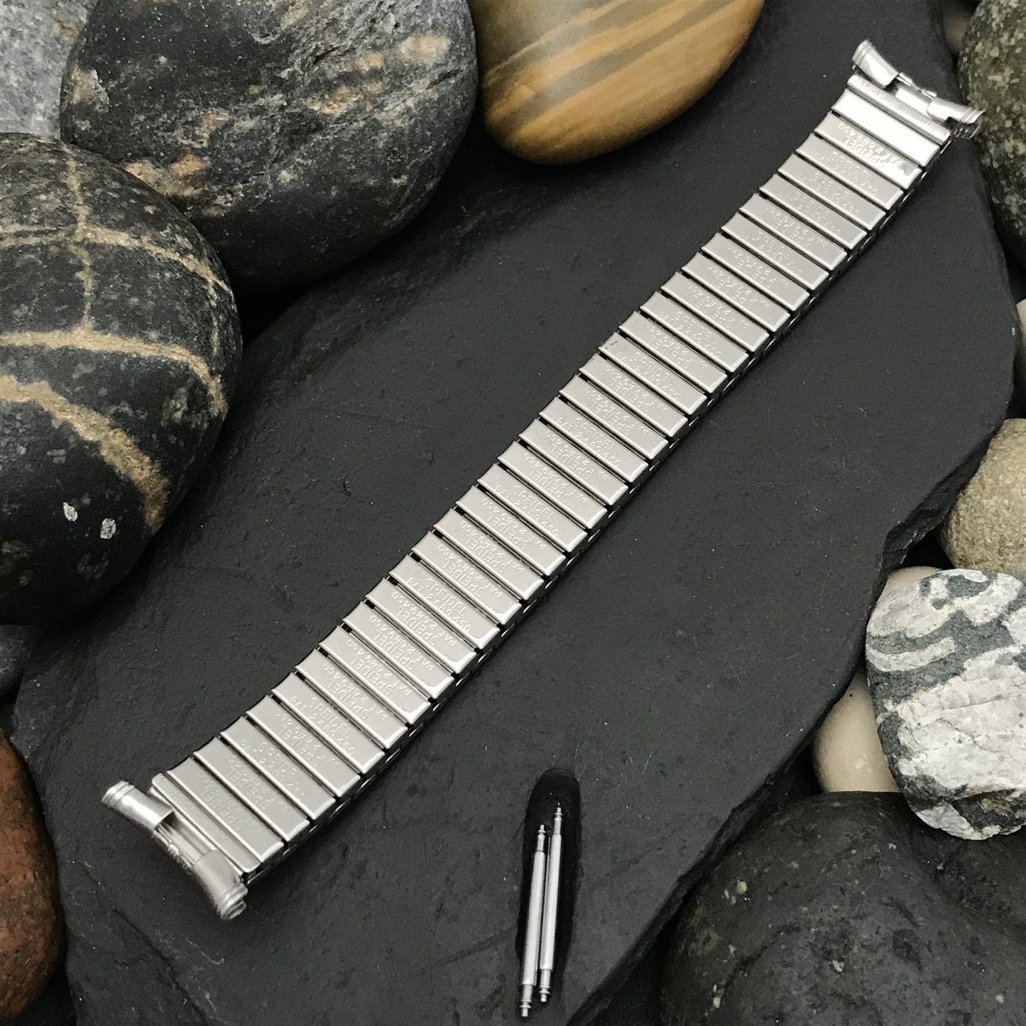 Short 19mm 18mm Stainless Steel Speidel 1969 Twist-o-Flex NOS Vintage Watch Band