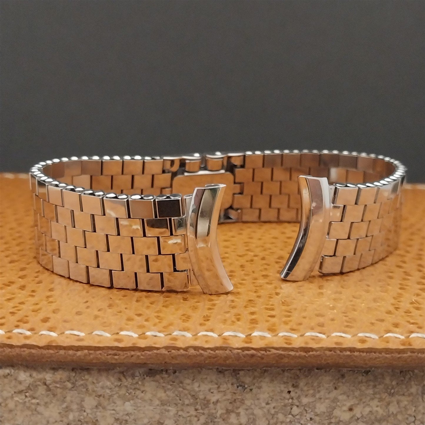 1950s 10k White Gold-Filled Brick Link Long Kreisler 19mm nos Vintage Watch Band