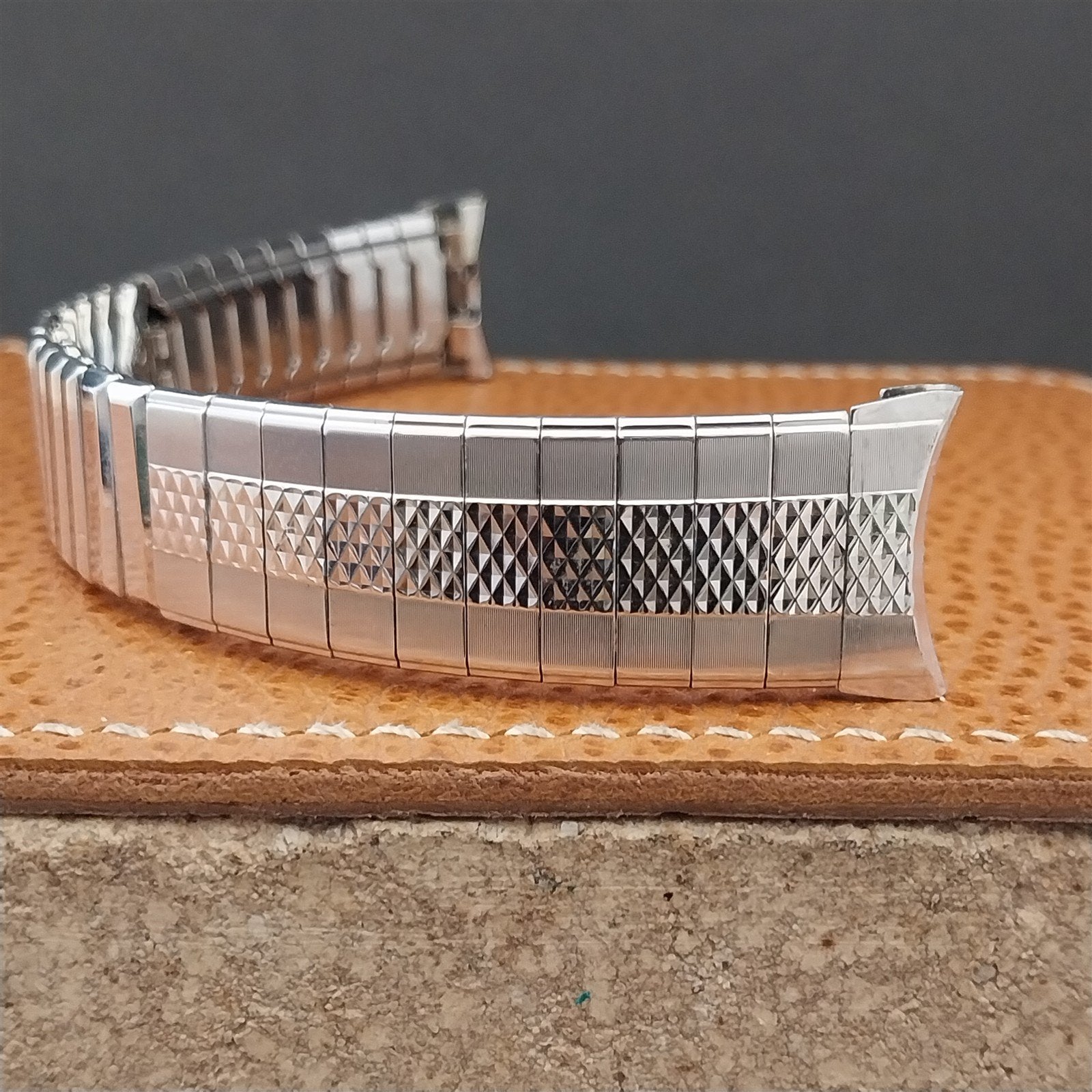 Vintage Kreisler 17mm 18mm 19mm White Gold-Fill Unused Classic 1960s Watch Band