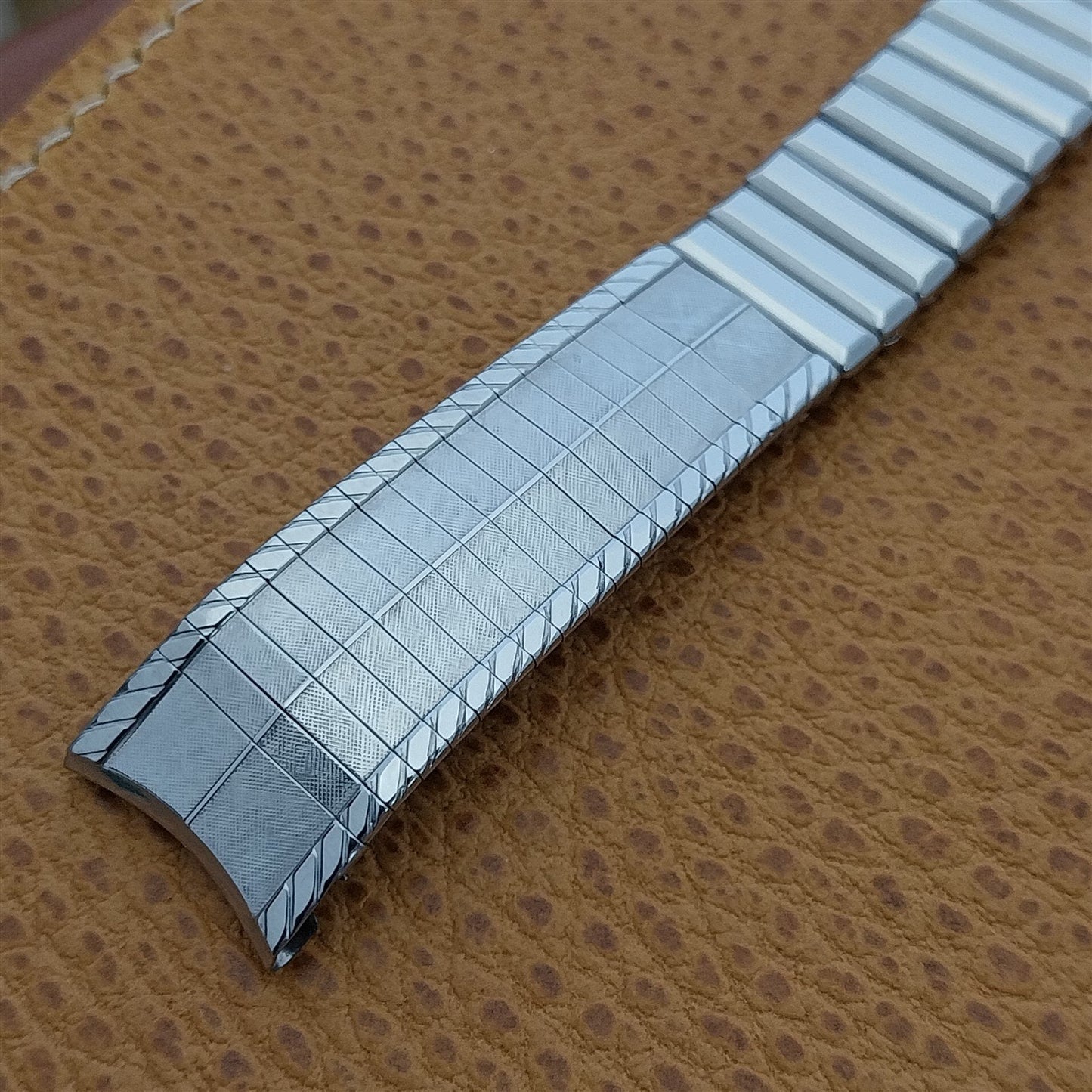 17.2mm 11/16" Kreisler USA Stainless Steel nos Unused 1960s Vintage Watch Band