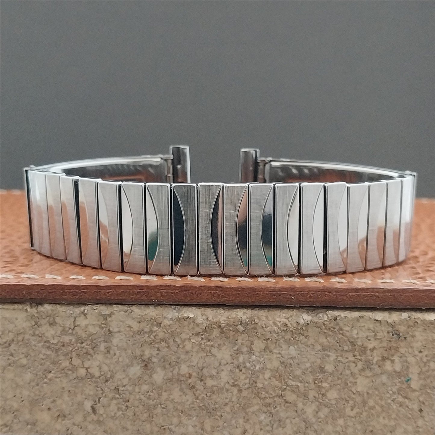 19mm 18mm mcm Gemex USA Stainless Steel nos Unused 1950s Vintage Watch Band