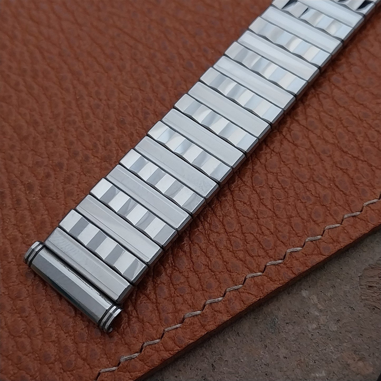 Long Kreisler USA 19mm 18mm 17mm Stainless Steel Unused 1960s Vintage Watch Band