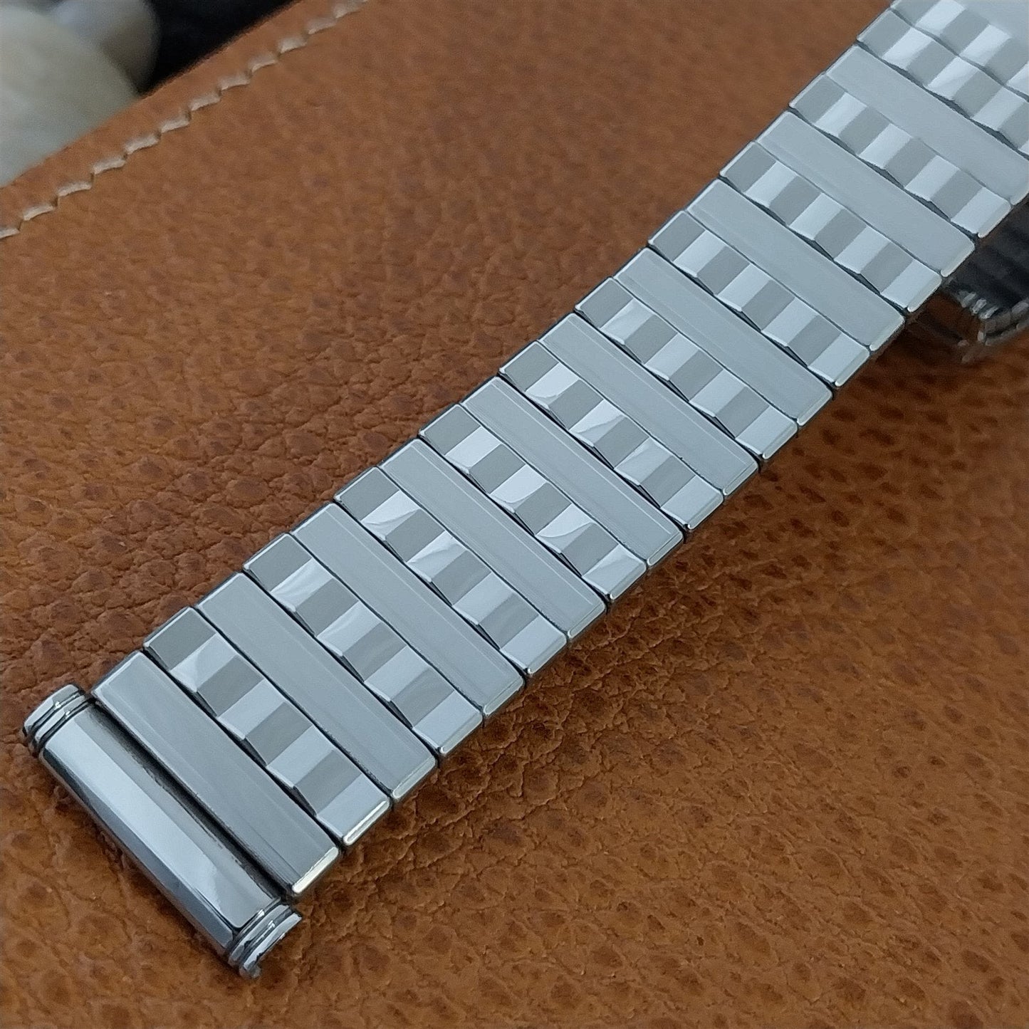 Long Kreisler USA 19mm 18mm 17mm Stainless Steel Unused 1960s Vintage Watch Band