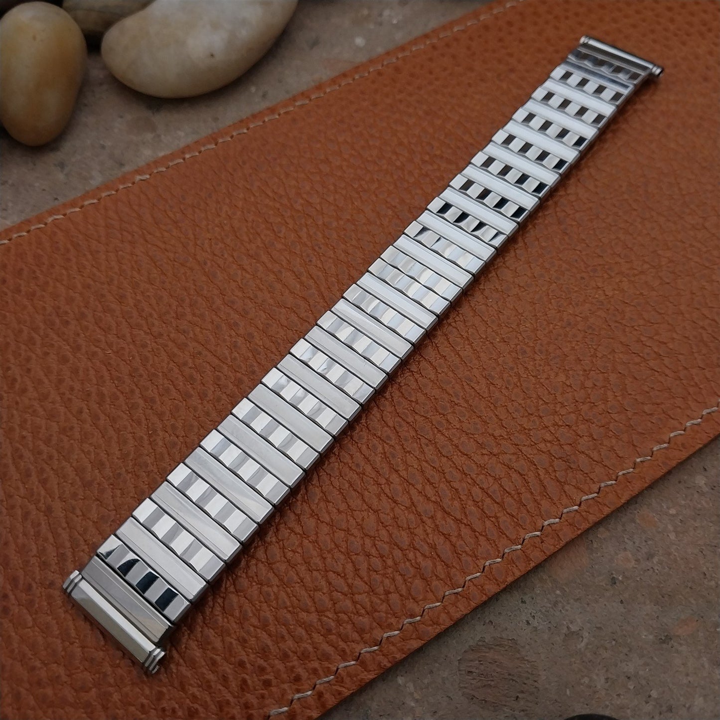 Long Kreisler USA 19mm 18mm 17mm Stainless Steel Unused 1960s Vintage Watch Band