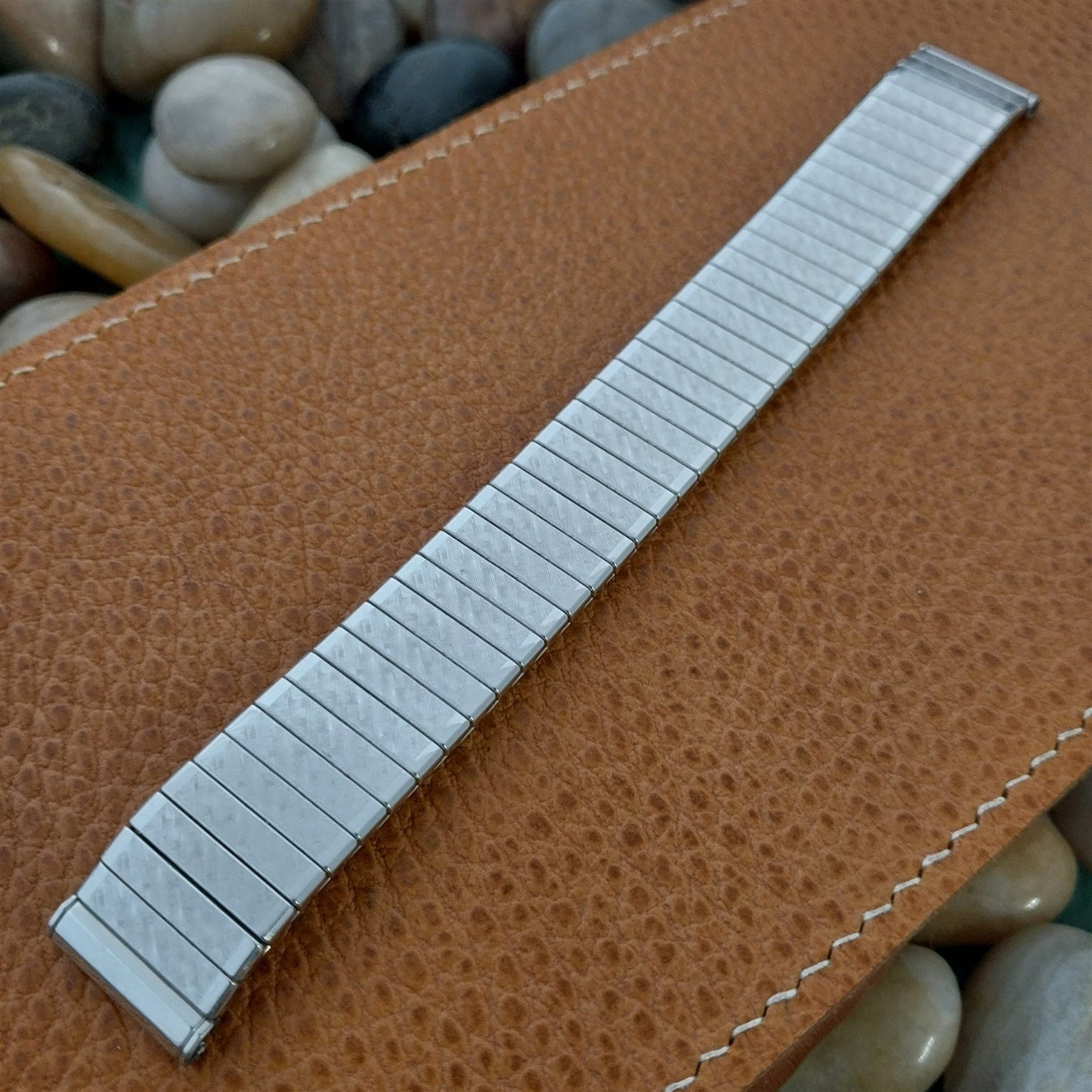 Vintage Kreisler 17.2mm 17mm White Gold-Fill 1960s Stretch Unused NOS Watch Band