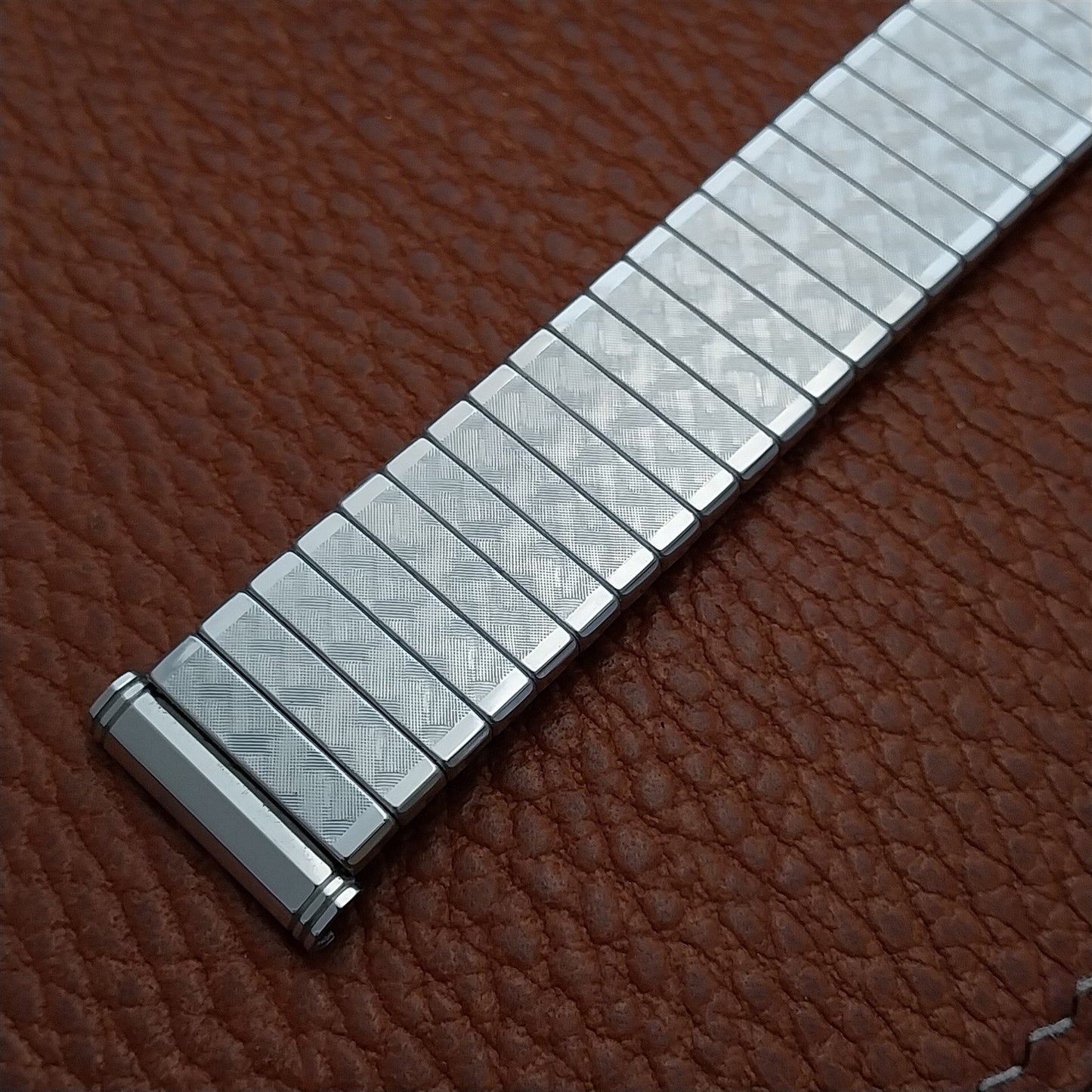 Kreisler 19mm 18mm 17mm White Gold-Fill DuraFlex 1960s Unused Vintage Watch Band