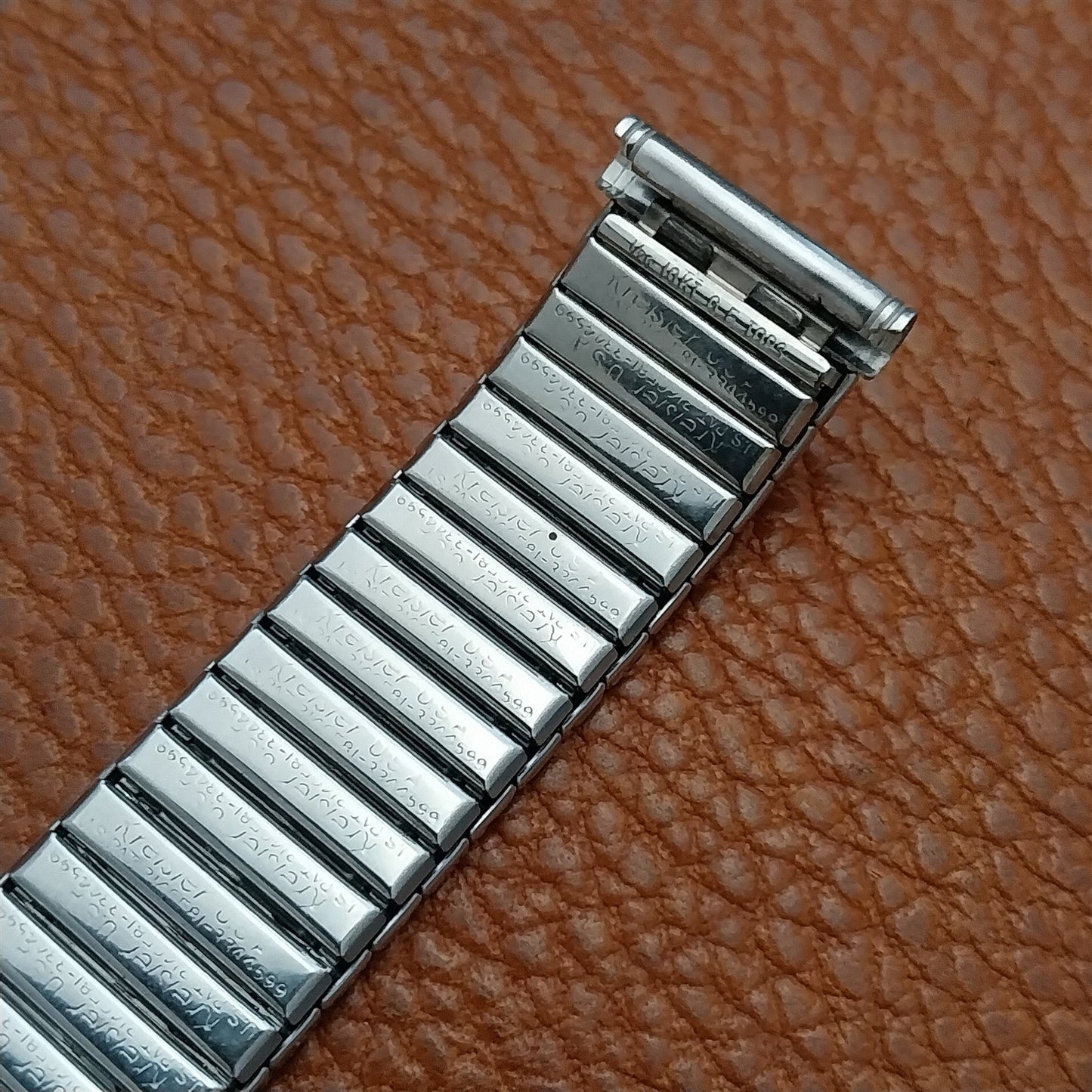 Kreisler 19mm 18mm 17mm White Gold-Fill DuraFlex 1960s Unused Vintage Watch Band