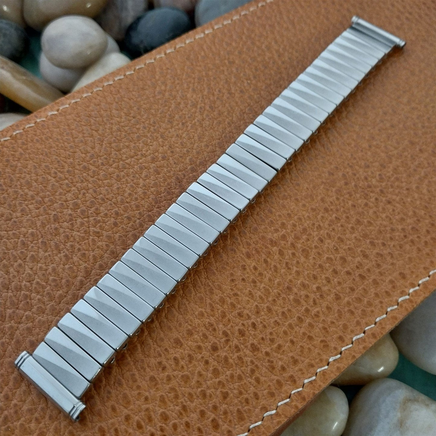 Kreisler USA 19mm 18mm Stainless Steel DuraFlex 1960s nos Vintage Watch Band